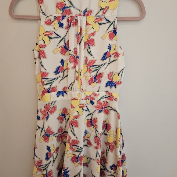 Banana Republic Summer Floral Dress - Picture 4 of 4